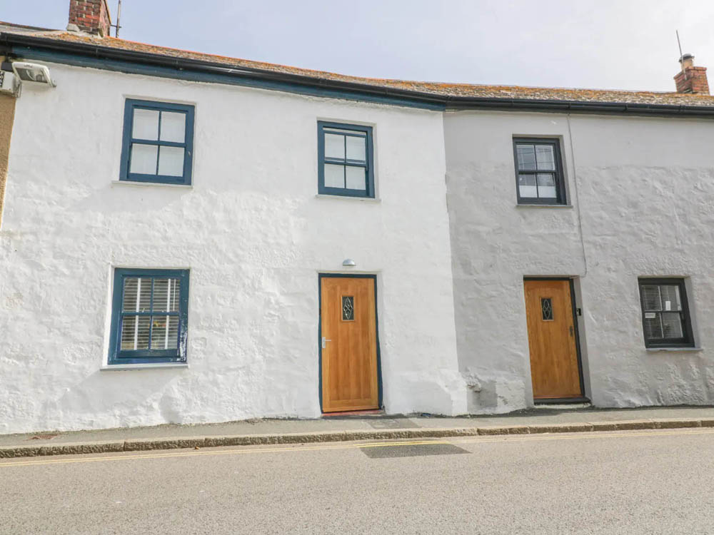 Penzance Holiday Cottages & Lodges With Hot Tubs